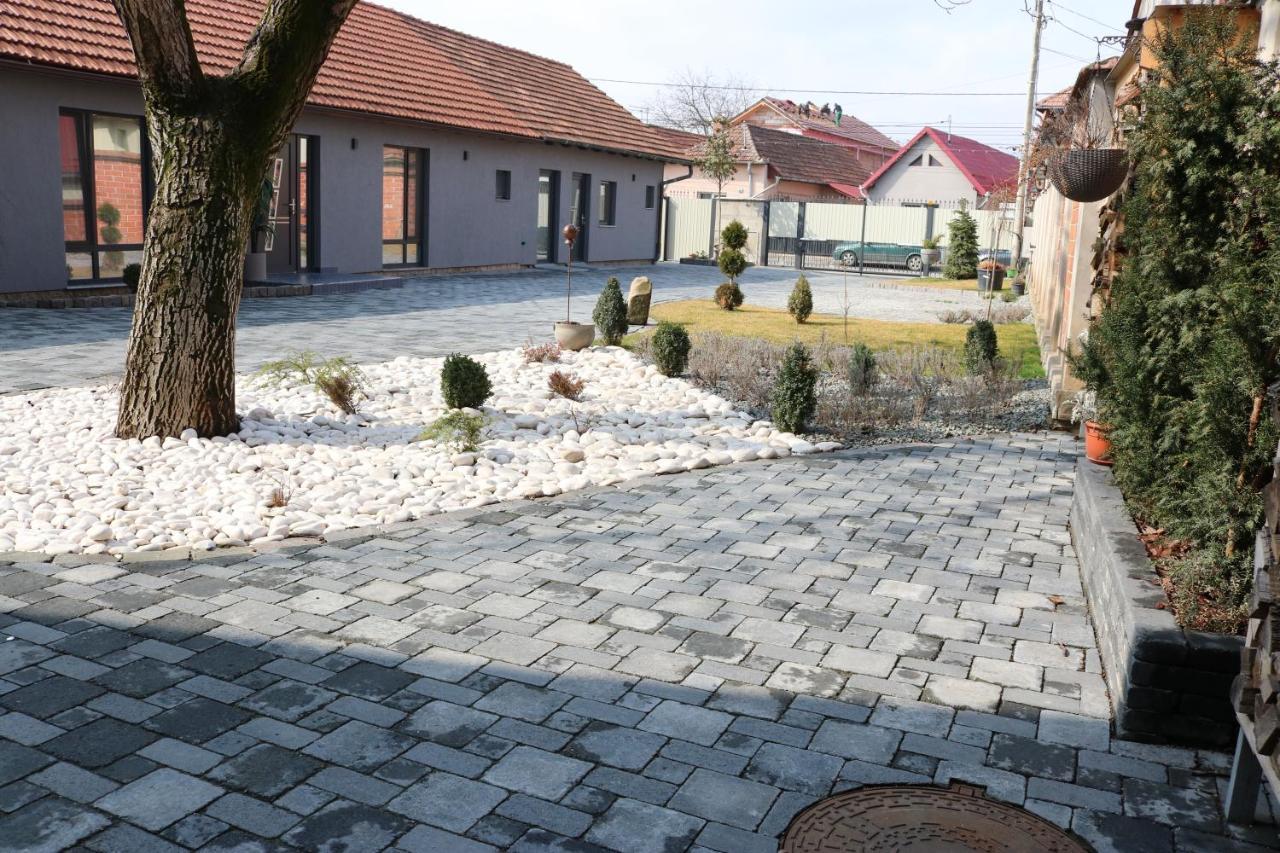 Apartament City La Casa Piano House ,Cu Parcare Gyulafehérvár Kültér fotó