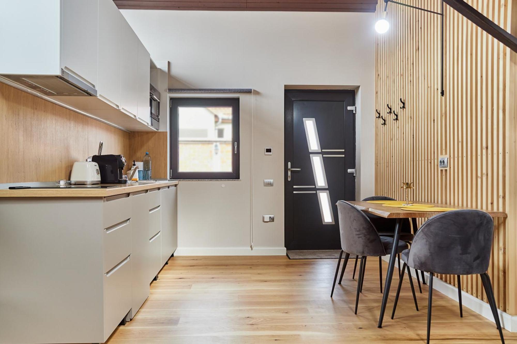 Apartament City La Casa Piano House ,Cu Parcare Gyulafehérvár Kültér fotó